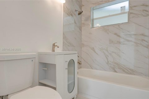 Villa ou maison à vendre à Fort Lauderdale, Floride: 3 chambres, 113.15 m2 № 1984393 - photo 30