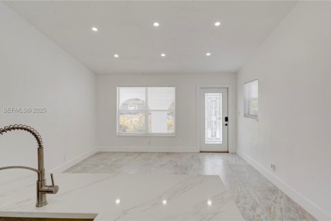 Villa ou maison à vendre à Fort Lauderdale, Floride: 3 chambres, 113.15 m2 № 1984393 - photo 19