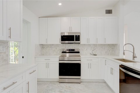 Villa ou maison à vendre à Fort Lauderdale, Floride: 3 chambres, 113.15 m2 № 1984393 - photo 16