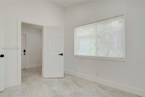 Villa ou maison à vendre à Fort Lauderdale, Floride: 3 chambres, 113.15 m2 № 1984393 - photo 21