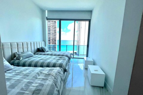 Apartment in Sunny Isles Beach, Florida 2 bedrooms, 210.05 sq.m. № 1968817 - photo 18