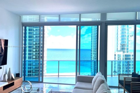Apartment in Sunny Isles Beach, Florida 2 bedrooms, 210.05 sq.m. № 1968817 - photo 13