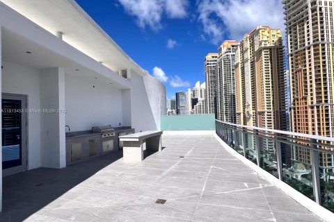 Apartment in Sunny Isles Beach, Florida 2 bedrooms, 210.05 sq.m. № 1968817 - photo 23