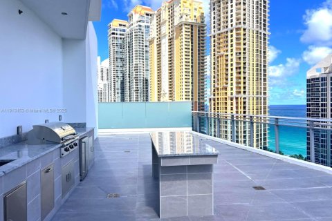 Apartment in Sunny Isles Beach, Florida 2 bedrooms, 210.05 sq.m. № 1968817 - photo 28