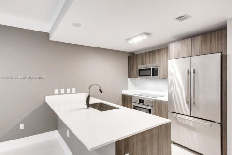Copropriété à vendre à Miami, Floride: 1 chambre, 90.95 m2 № 2042079 - photo 3