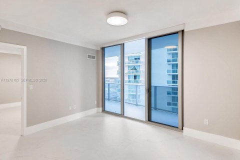 Copropriété à vendre à Miami, Floride: 1 chambre, 90.95 m2 № 2042079 - photo 4