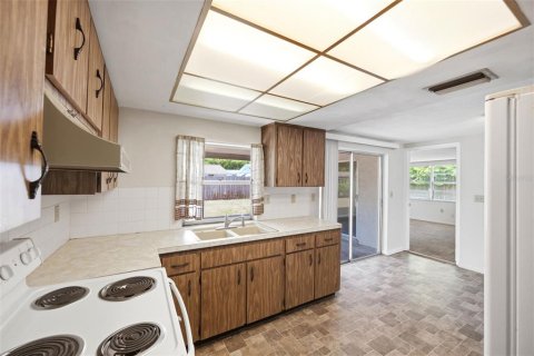 Casa en venta en Port Richey, Florida, 3 dormitorios, 110 m2 № 2100717 - foto 12