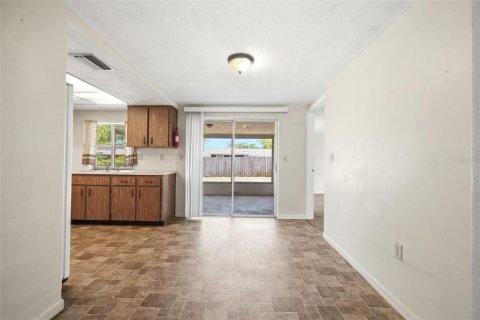 Casa en venta en Port Richey, Florida, 3 dormitorios, 110 m2 № 2100717 - foto 8