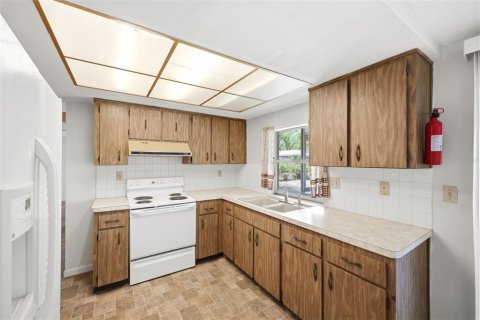 Casa en venta en Port Richey, Florida, 3 dormitorios, 110 m2 № 2100717 - foto 11