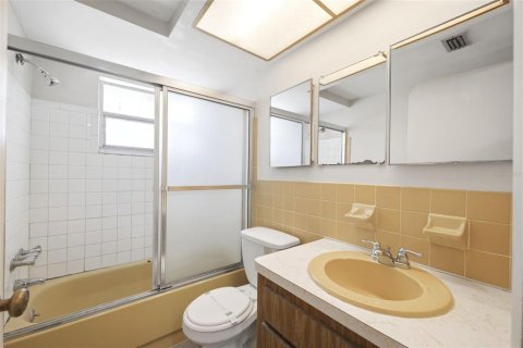 Casa en venta en Port Richey, Florida, 3 dormitorios, 110 m2 № 2100717 - foto 20