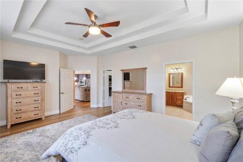 House in Coral Springs, Florida 4 bedrooms, 210.7 sq.m. № 1688805 - photo 25
