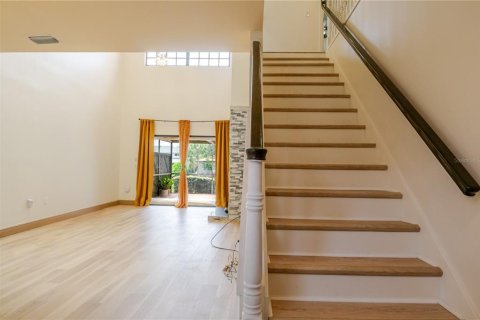 Townhouse in Tampa, Florida 3 bedrooms, 165.18 sq.m. № 1912165 - photo 30