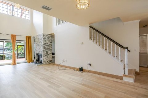 Townhouse in Tampa, Florida 3 bedrooms, 165.18 sq.m. № 1912165 - photo 13