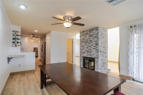 Townhouse in Tampa, Florida 3 bedrooms, 165.18 sq.m. № 1912165 - photo 18