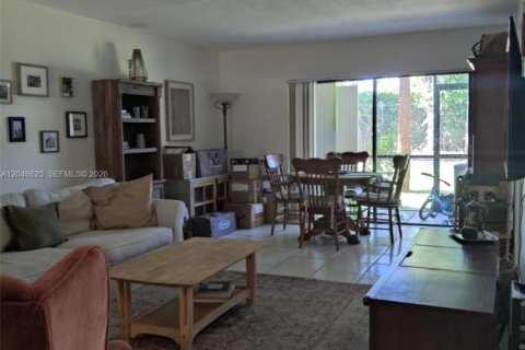 Condo in Boca Raton, Florida, 2 bedrooms № 2192187 - photo 10