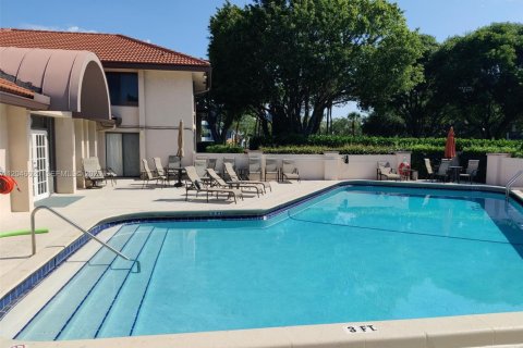 Condo in Boca Raton, Florida, 2 bedrooms № 2192187 - photo 30