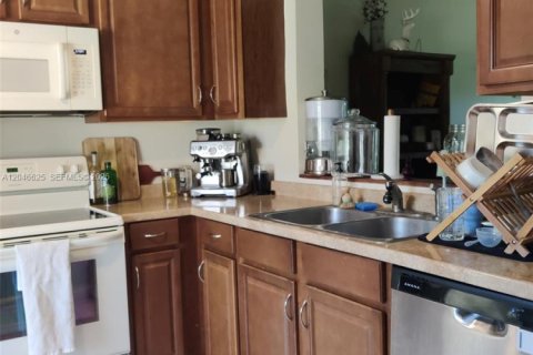 Condo in Boca Raton, Florida, 2 bedrooms № 2192187 - photo 7