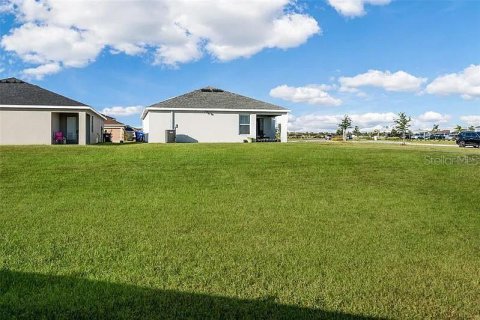 House in Lakeland, Florida 3 bedrooms, 144.18 sq.m. № 2207569 - photo 2