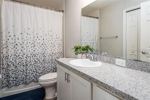 House in Lakeland, Florida 3 bedrooms, 144.18 sq.m. № 2207569 - photo 11
