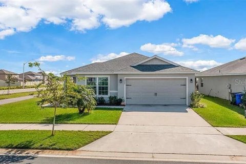 House in Lakeland, Florida 3 bedrooms, 144.18 sq.m. № 2207569