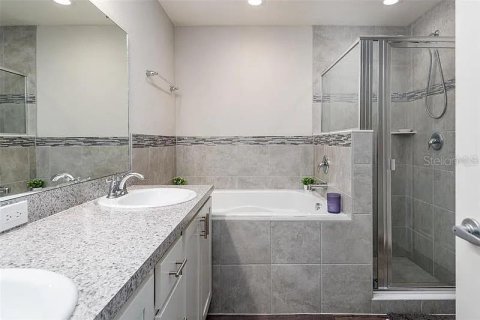 House in Lakeland, Florida 3 bedrooms, 144.18 sq.m. № 2207569 - photo 8