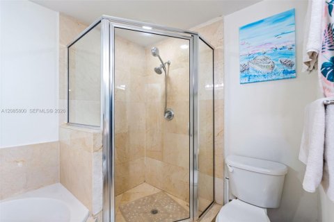 Copropriété à louer à North Bay Village, Floride: 2 chambres, 116.22 m2 № 2357045 - photo 11