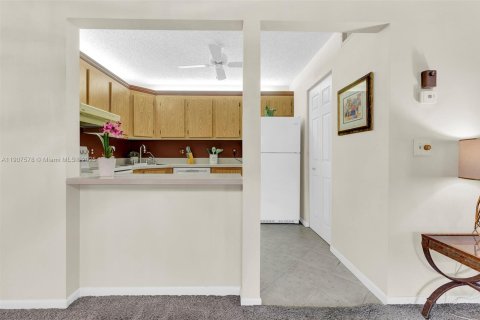 Купить кондоминиум в Гринакрес, Флорида 3 комнаты, 85.66м2, № 1963923 - фото 15