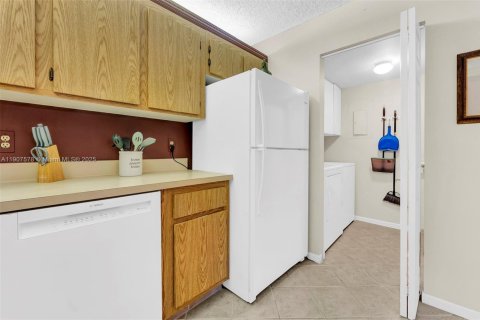 Купить кондоминиум в Гринакрес, Флорида 3 комнаты, 85.66м2, № 1963923 - фото 16