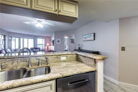 Copropriété à louer à Punta Gorda, Floride: 2 chambres, 108.51 m2 № 213506 - photo 15