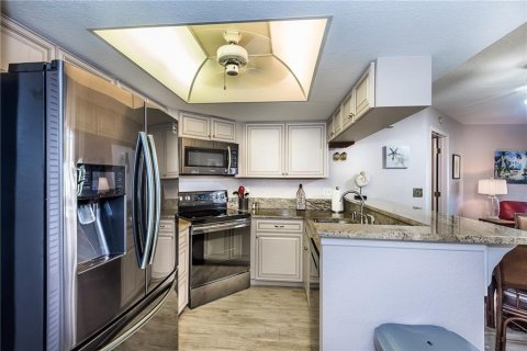 Copropriété à louer à Punta Gorda, Floride: 2 chambres, 108.51 m2 № 213506 - photo 13