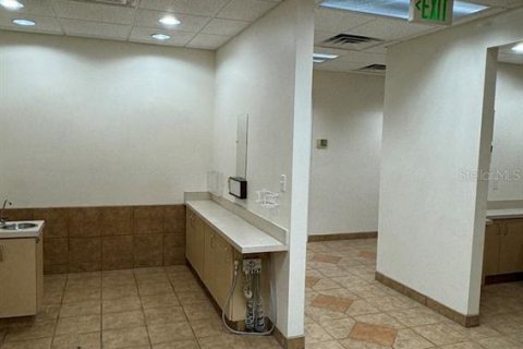 Propiedad comercial en venta en Gainesville, Florida, 384.43 m2 № 1915291 - foto 29