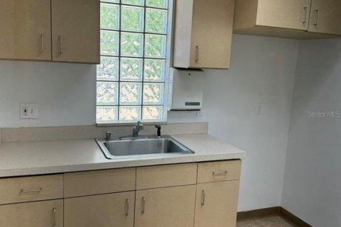 Propiedad comercial en venta en Gainesville, Florida, 384.43 m2 № 1915291 - foto 17