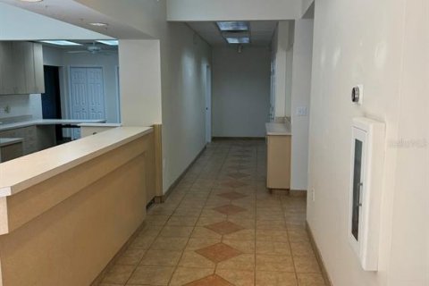 Propiedad comercial en venta en Gainesville, Florida, 384.43 m2 № 1915291 - foto 18