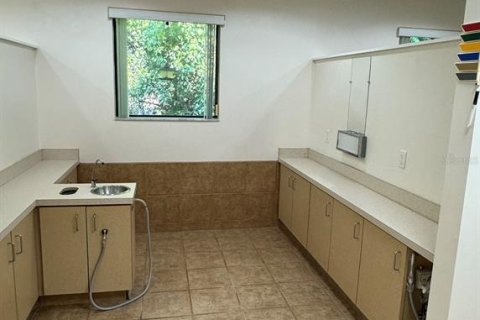 Propiedad comercial en venta en Gainesville, Florida, 384.43 m2 № 1915291 - foto 23