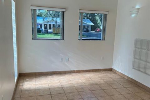 Propiedad comercial en venta en Gainesville, Florida, 384.43 m2 № 1915291 - foto 7