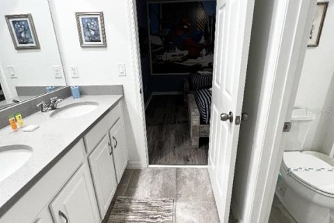 Villa ou maison à vendre à Kissimmee, Floride: 7 chambres, 278.52 m2 № 2406760 - photo 19