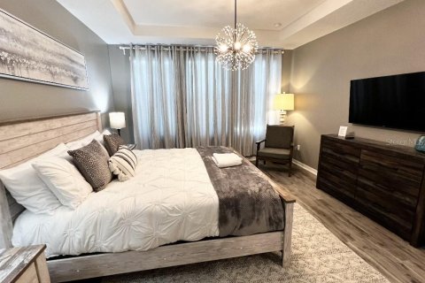Villa ou maison à vendre à Kissimmee, Floride: 7 chambres, 278.52 m2 № 2406760 - photo 4