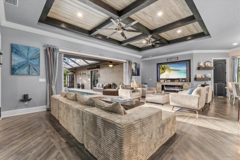 Villa ou maison à vendre à North Port, Floride: 6 chambres, 353.21 m2 № 2211799 - photo 5