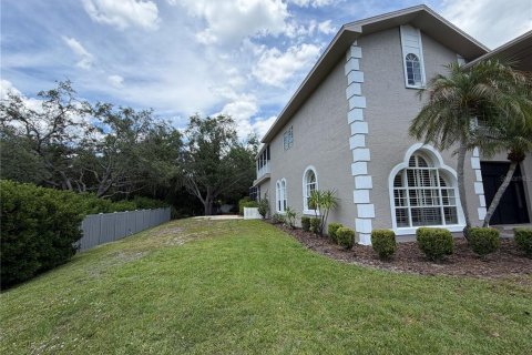 House in Tarpon Springs, Florida 5 bedrooms, 386.1 sq.m. № 2101919 - photo 29
