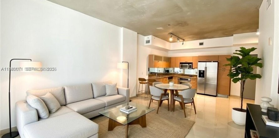 Condo à Miami, Floride, 1 chambre  № 2048479