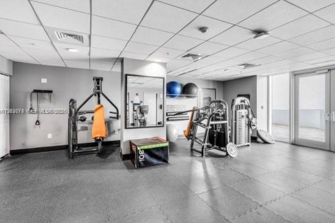 Copropriété à louer à Miami, Floride: 1 chambre, 72 m2 № 2048479 - photo 10