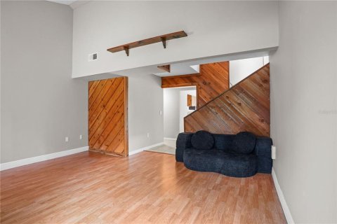 House in Longwood, Florida 3 bedrooms, 173.91 sq.m. № 2324233 - photo 13