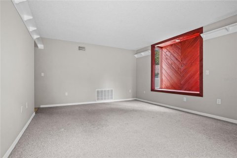 House in Longwood, Florida 3 bedrooms, 173.91 sq.m. № 2324233 - photo 15