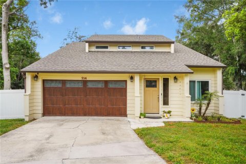 House in Longwood, Florida 3 bedrooms, 173.91 sq.m. № 2324233 - photo 2