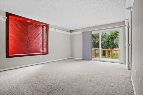 House in Longwood, Florida 3 bedrooms, 173.91 sq.m. № 2324233 - photo 14