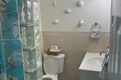 Купить виллу или дом в Марафон, Флорида 2 спальни, 100.71м2, № 2040620 - фото 13