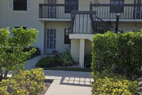 Condo in Delray Beach, Florida, 2 bedrooms  № 2273846