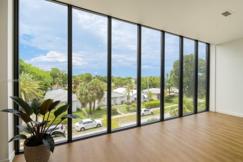 Apartamento en alquiler en Hollywood, Florida, 2 dormitorios, 1704.85 m2 № 1984187 - foto 5