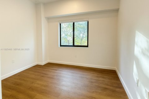 Apartamento en alquiler en Hollywood, Florida, 2 dormitorios, 1704.85 m2 № 1984187 - foto 11