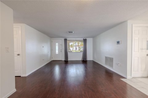 House in Holiday, Florida 2 bedrooms, 133.78 sq.m. № 1771466 - photo 7